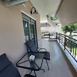 φιλοξενία ελένη! Appartement Korinós